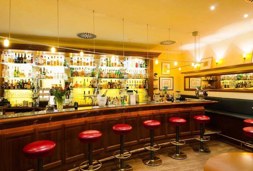Grand Hotel Binz Extérieur photo The bar at the Ivy